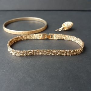 Vintage jewelry bundle